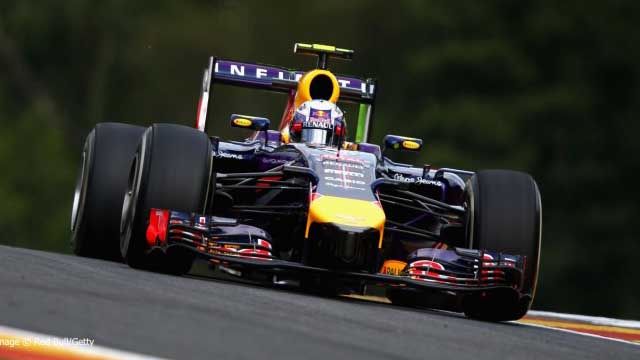 Photo of Ricciardo Yine Yaptı