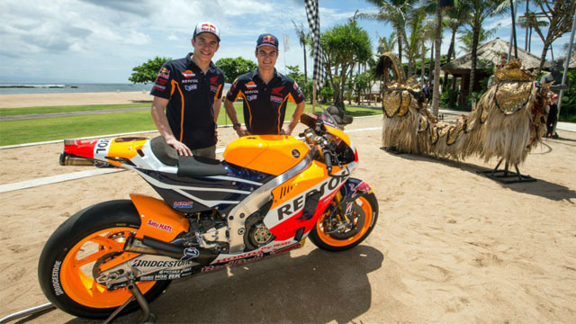 repsol-honda-2015-motosikleti-tanitildi1