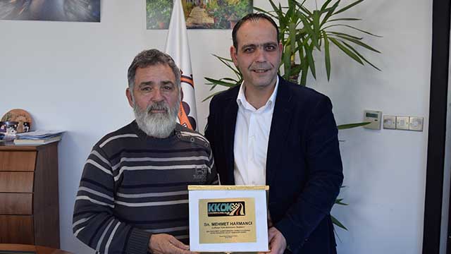 Photo of KKOK’den Başkan Harmancı’ya plaket