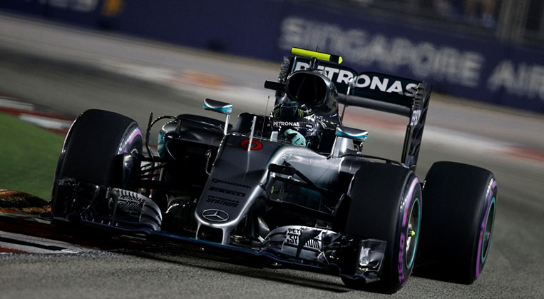 Photo of Singapur’da ilk cep Rosberg’in