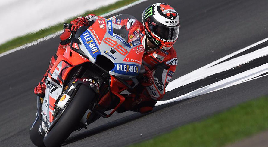 Photo of Silverstone’da Lorenzo ilk cebi aldı