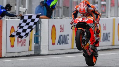 Photo of Malezya’da Rossi lider giderken düştü, Marquez kazandı