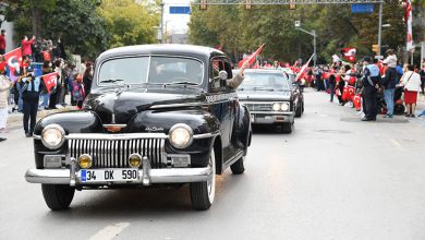 Photo of Kadıköy’de klasik otomobillerden Cumhuriyet konvoyu